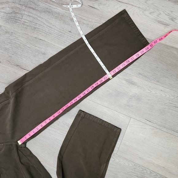 SOLD ๐ Aritzia Wilfred Free Green Ascendant Pant Utility Pants Size 2/26 W - Picture 13 of 16